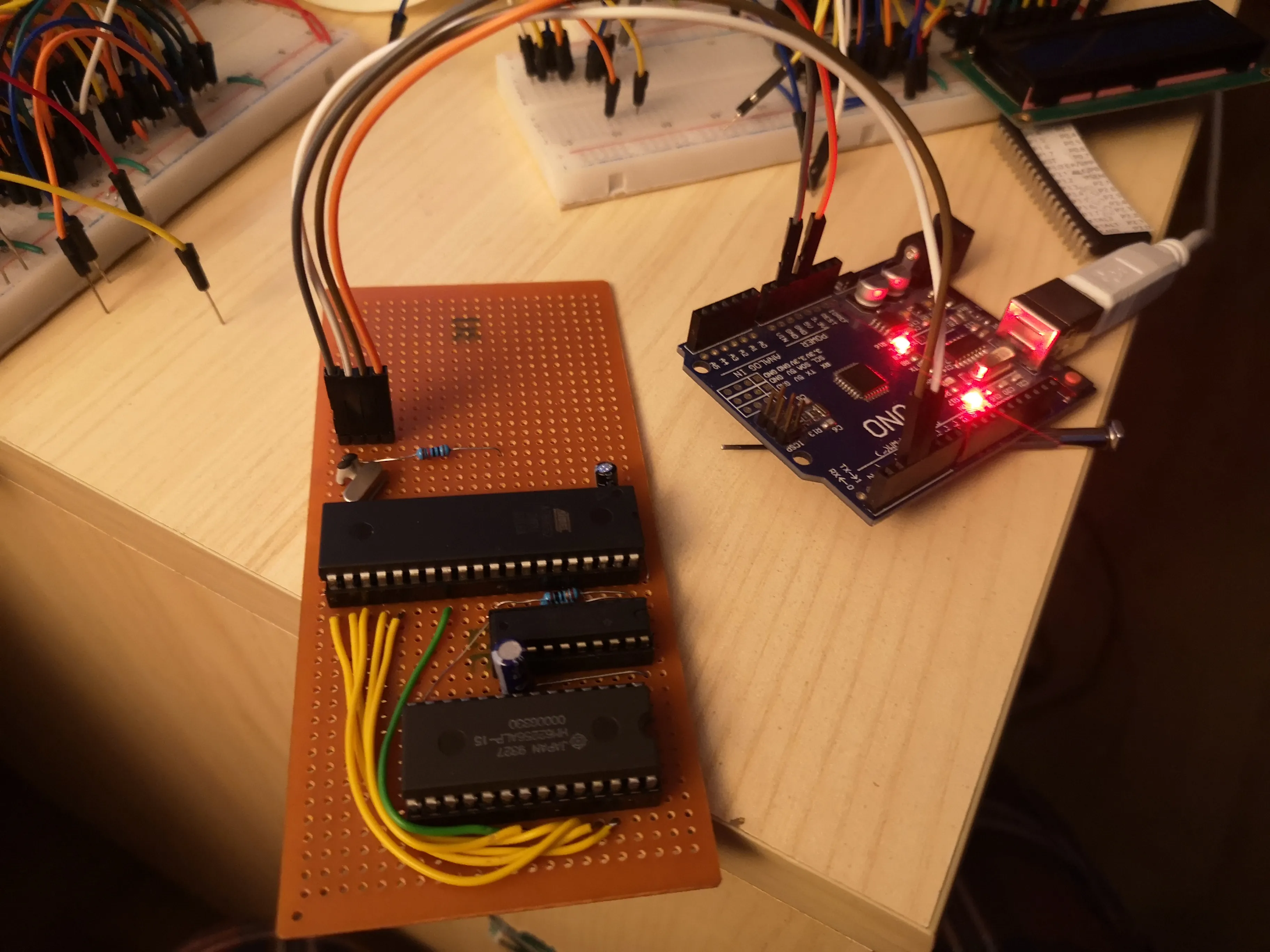 Image of the computer with an Arduino connected